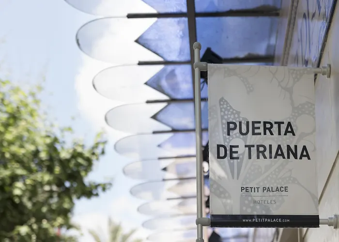 Petit Palace Puerta De Triana Séville